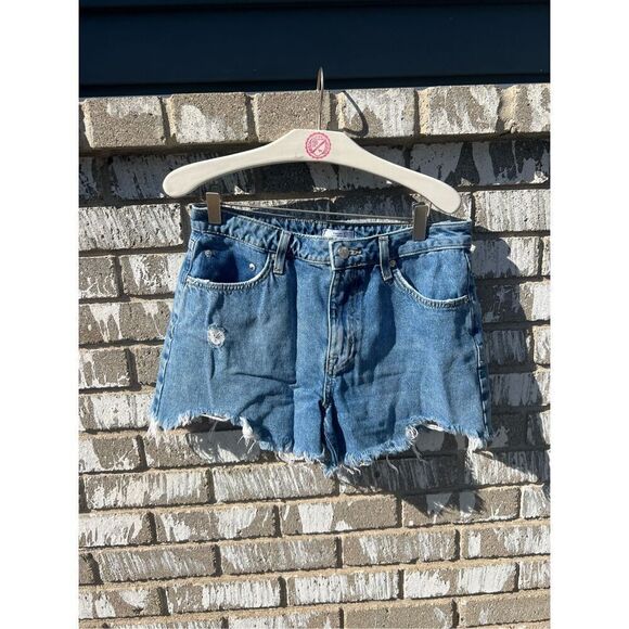 Forever 21 Premium Denim Jean Shorts Woman’s Size 27 - Picture 1 of 8